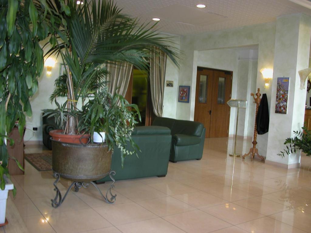Hotel Calabresi 산베네데토델트론토 외부 사진