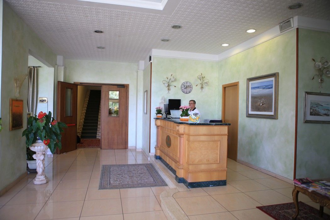 Hotel Calabresi 산베네데토델트론토 외부 사진