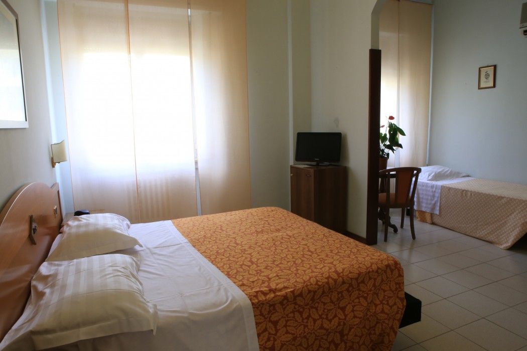 Hotel Calabresi 산베네데토델트론토 외부 사진